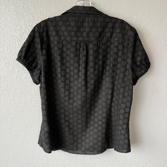 Sandra Ingrish circle eyelet button down puffed short sleeve top - Picture 2 of 8